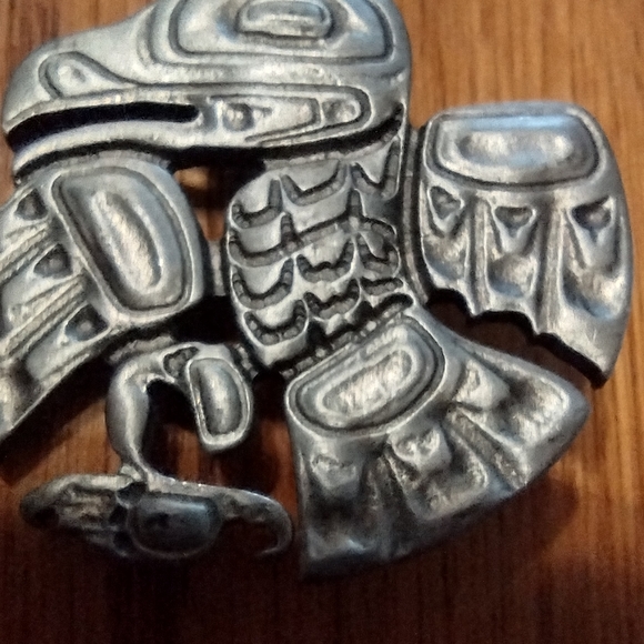 Native American eagle brooch by Wade Baker - Picture 13 of 16